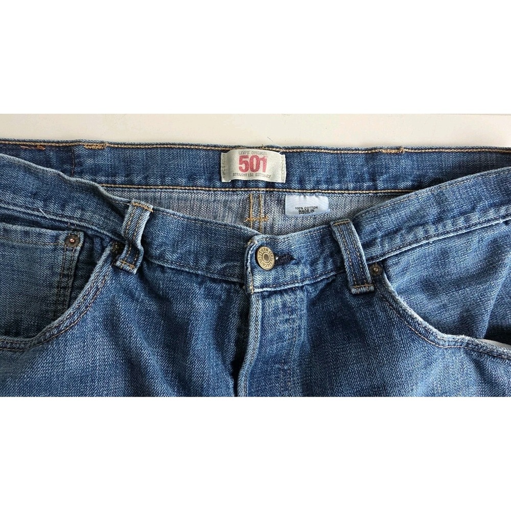 Levis 501 Jeans Mens 38X30 Blue Regular Fit Button Fly Denim - Picture 2 of 8